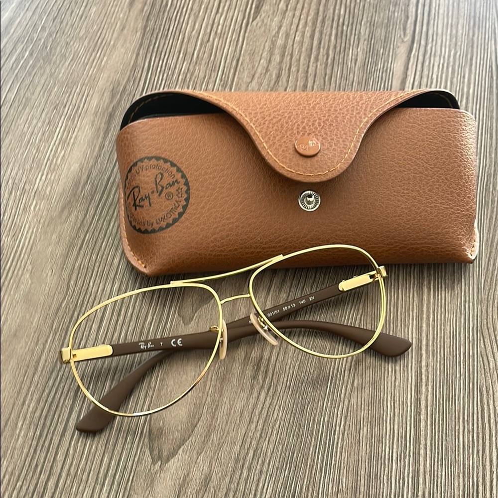 Ray-Ban Gold Aviator Glasses with Case
